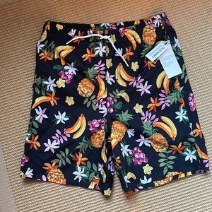 NWT Old Navy boys’ swim trunks